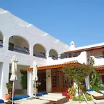 Hotel Uzhan