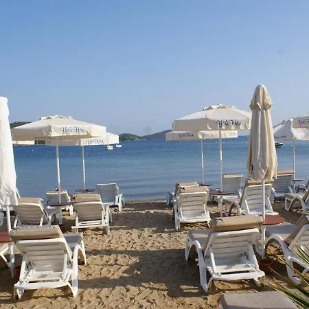 Hotel Uzhan 2*