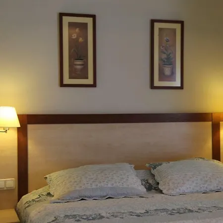 Hotel Uzhan