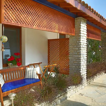 Hotel Uzhan 2*